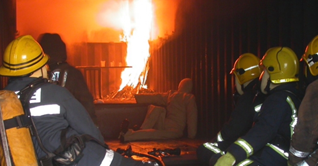 Le mannequin maison à feu pour s'entraîner au sauvetage lors d'un incendie