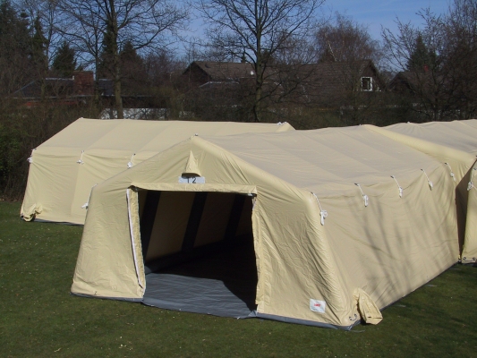 Les tentes à armature gonflable ARZ pour les équipes de sapeurs-pompiers